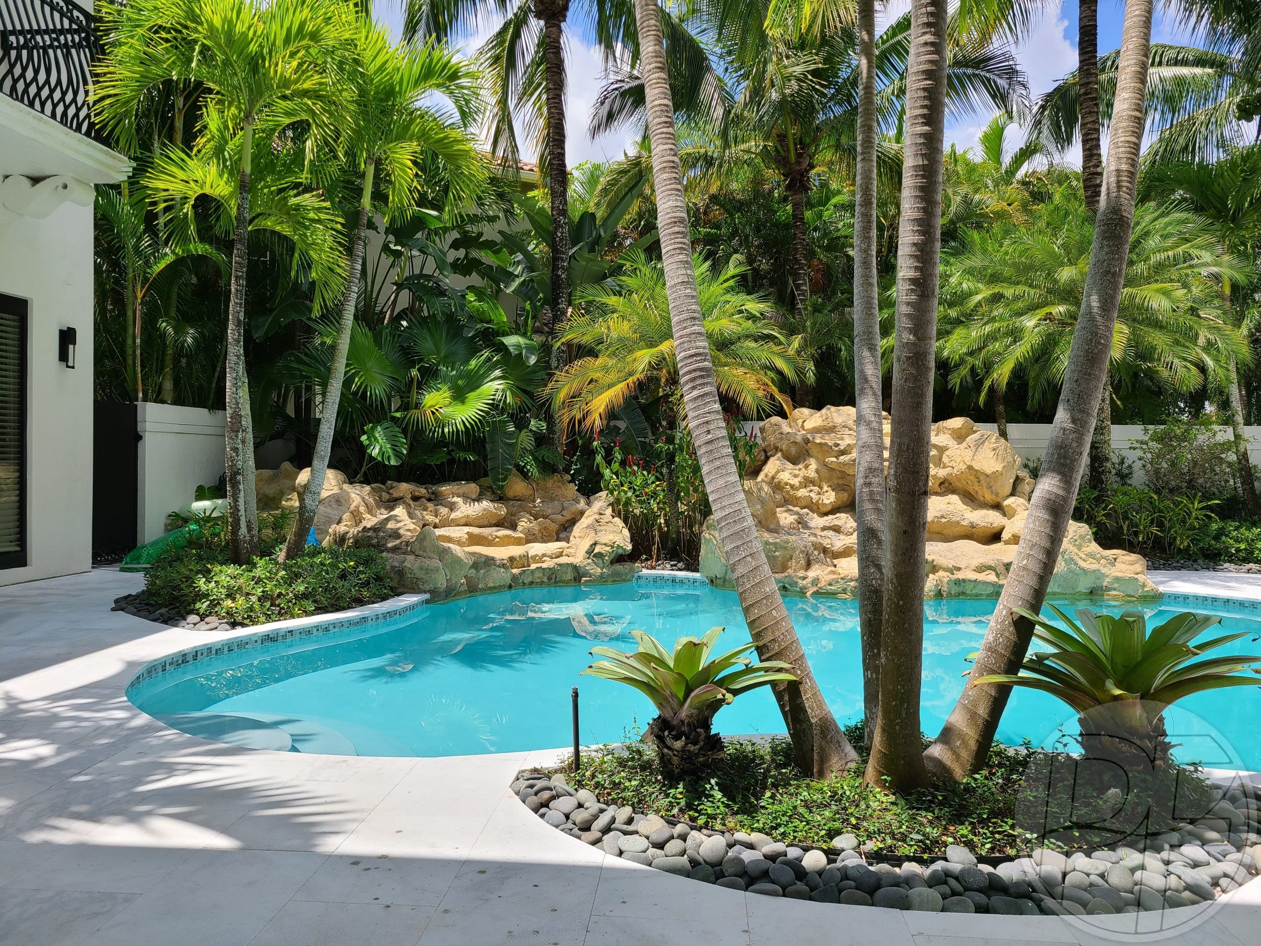 Pool & Deck Remodeling - Tropical Oasis - Pools Finishing Inc.