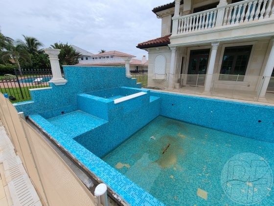 Pool Resurfacing - Florida Stucco GEM Azure Blue - Before